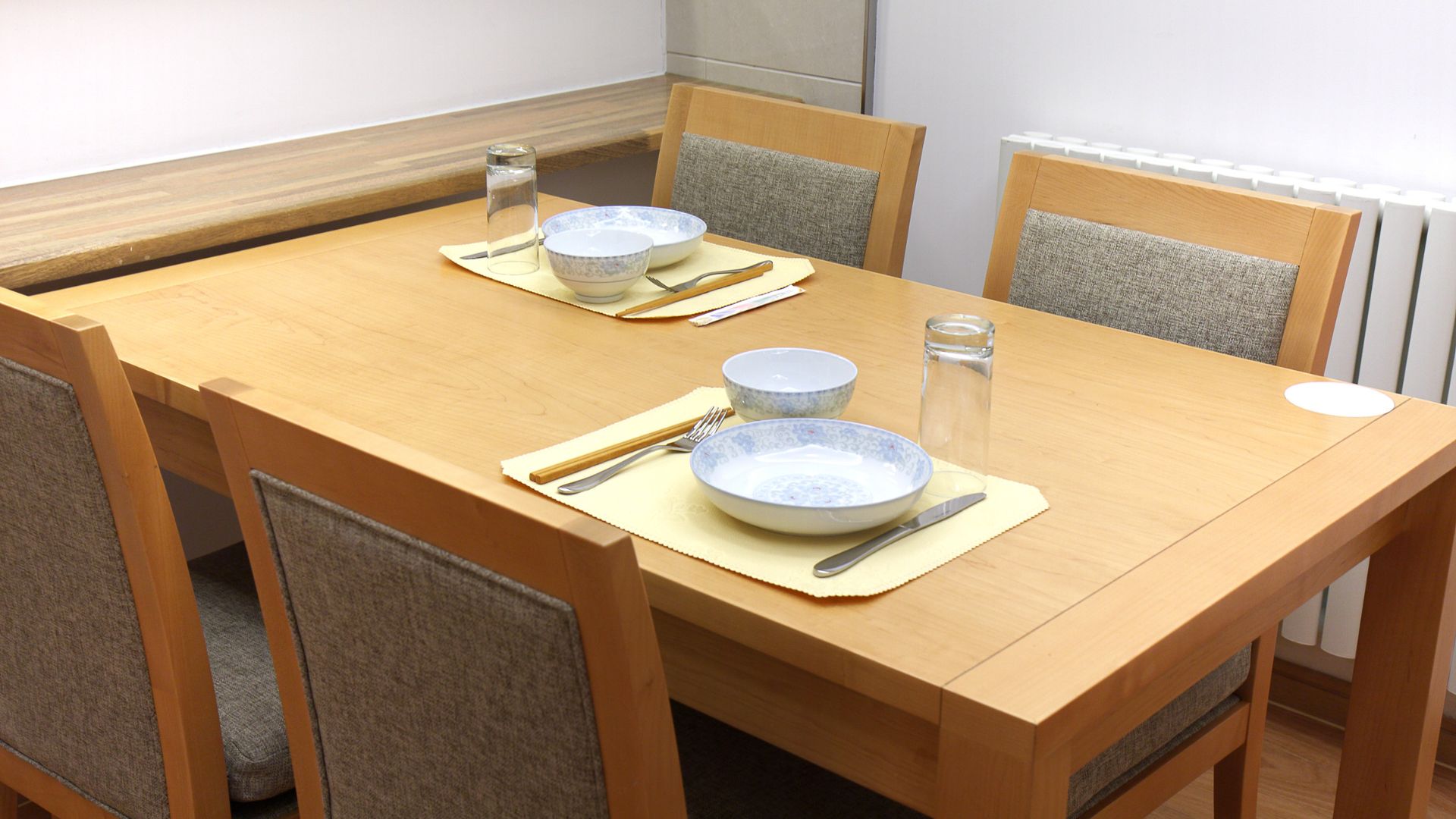 Redefines Modern Dining Furniture