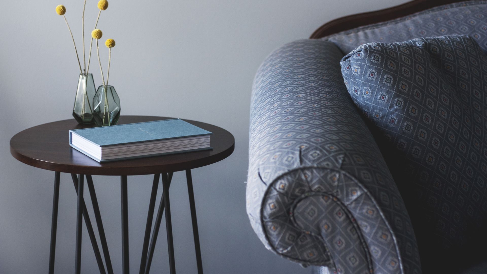 Plywood Furniture v/s Solid Wood Furniture 